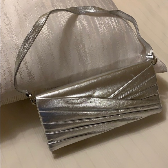 Silver Clutch Purse - Picture 1 of 1